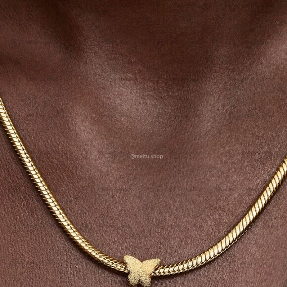 Pandora Textured Butterfly Mini Charm - Picture 5 of 6